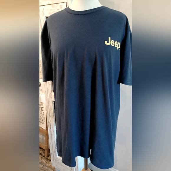 Jed Co Jeep Men's Dark Blue/ Yellow print Short Sleeve Tee. - Picture 1 of 8